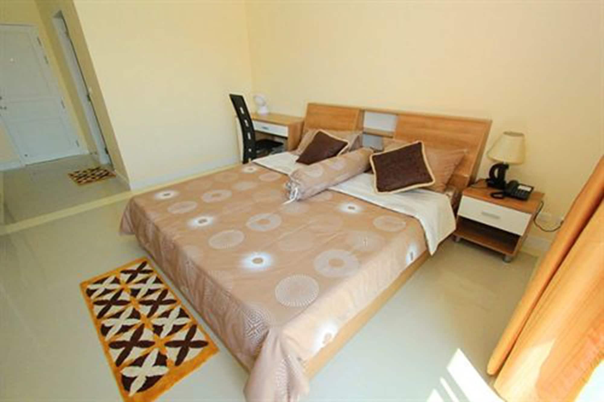Grow Residences Bangkok Luaran gambar