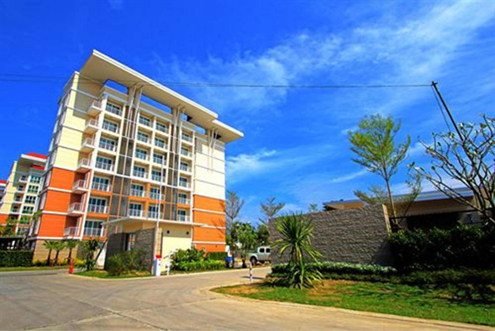 Grow Residences Bangkok Luaran gambar