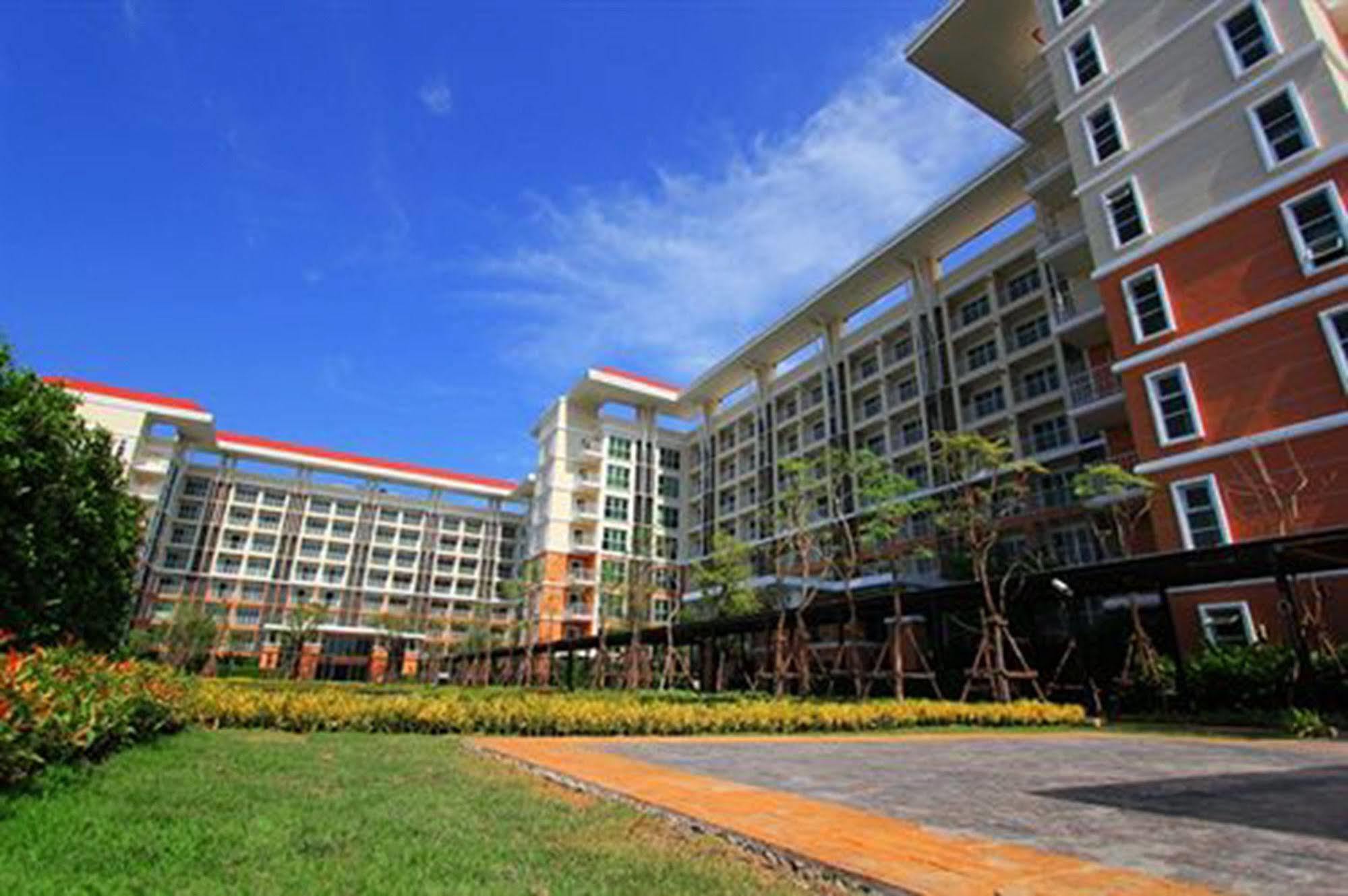 Grow Residences Bangkok Luaran gambar