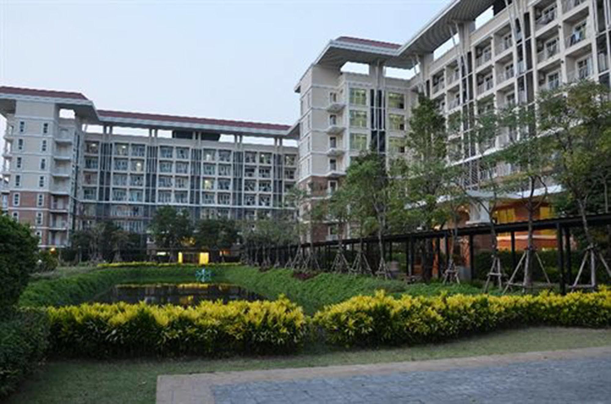Grow Residences Bangkok Luaran gambar